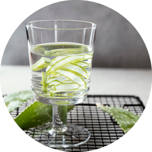 Aloe vera para beber en vidrio