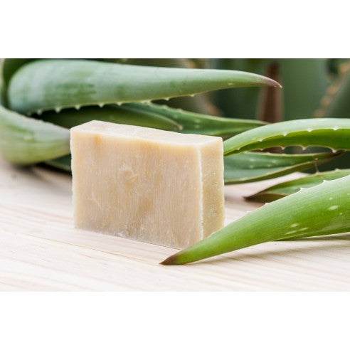 Jabón artesano de aloe vera y miel natural